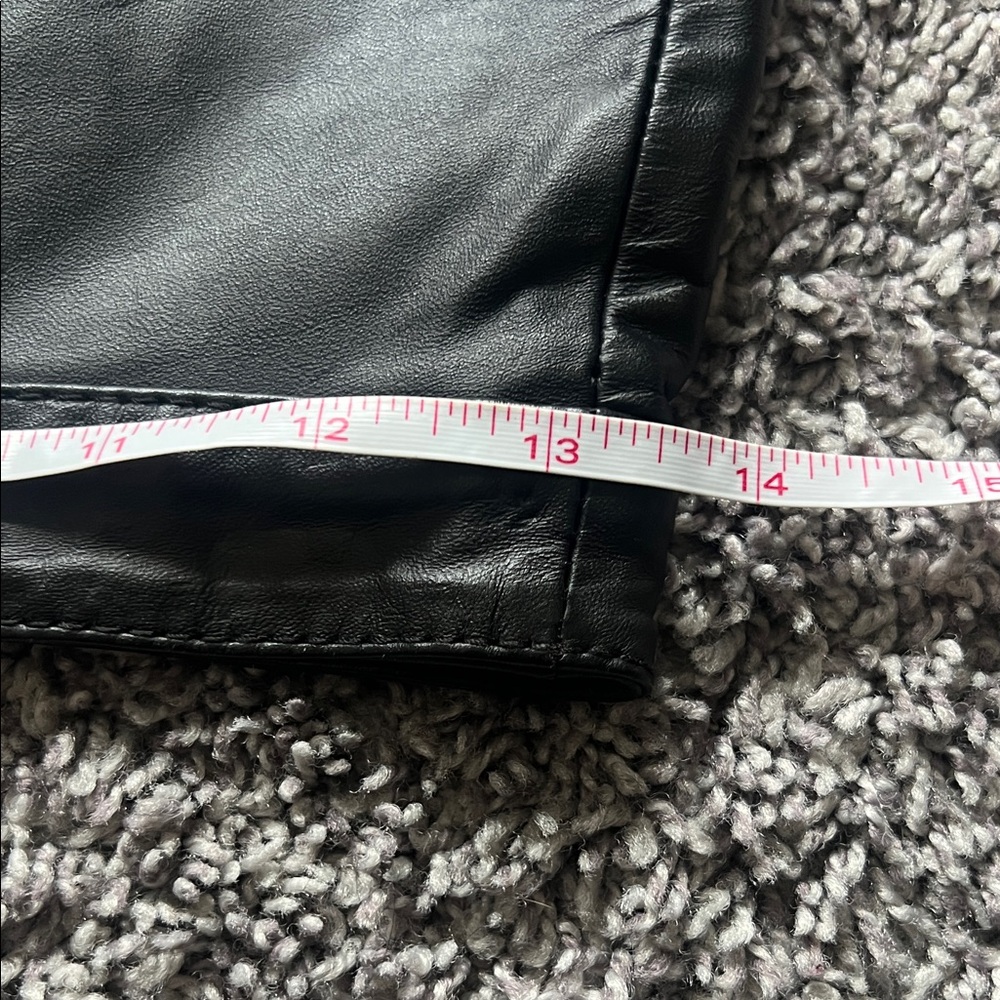 Berman’s leather skirt size 10 (8?) - Picture 5 of 8